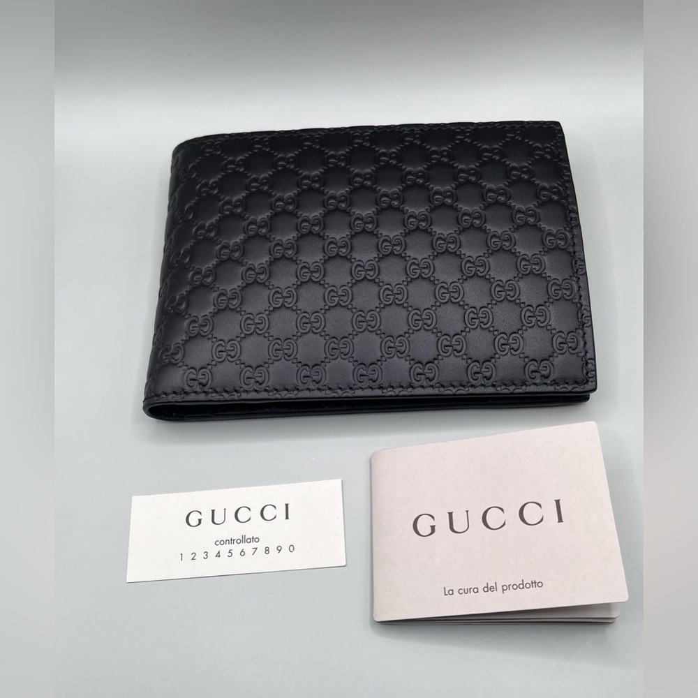 Authentic Gucci Black bifold leather wallet BNWT